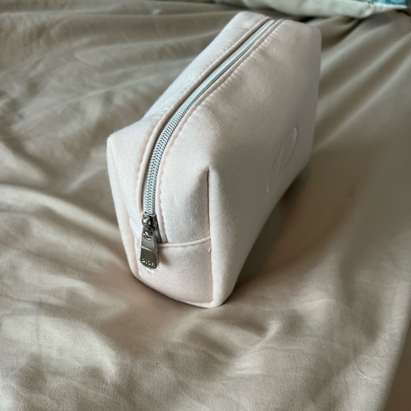 Dior cosmetics bag - Picture 2 of 3